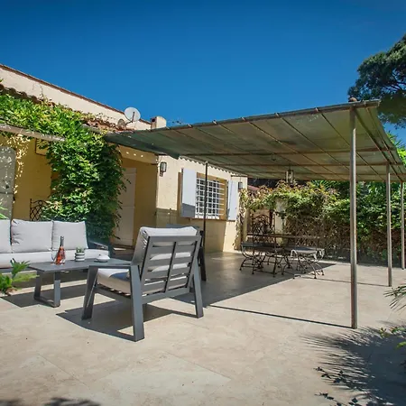 Les Romarins Vakantiehuis *